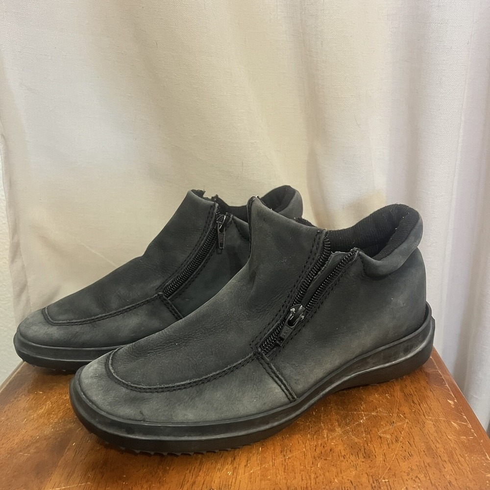 Easy Spirit Womens Ankle Boot Size 8 Gray Suede Water Resistant Double Zipper‎
